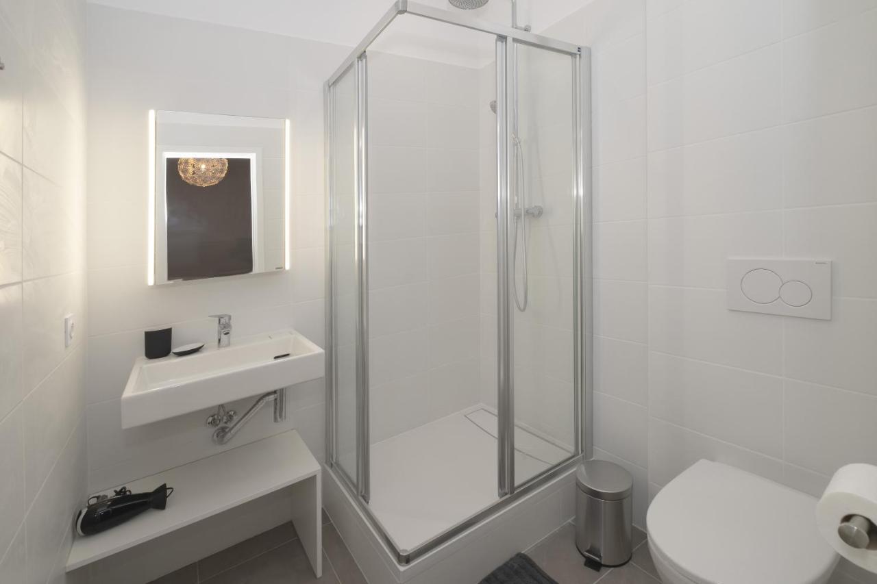 Design Suites - Vieux Port Marseille Exteriör bild